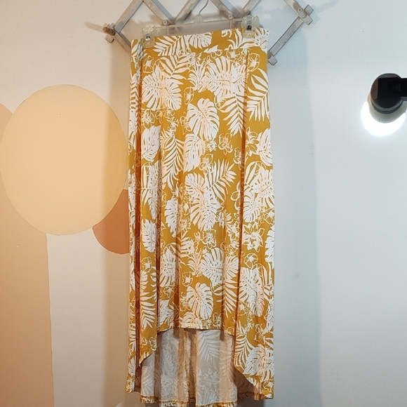 Floral Yellow Skirt - Picture 1 of 2